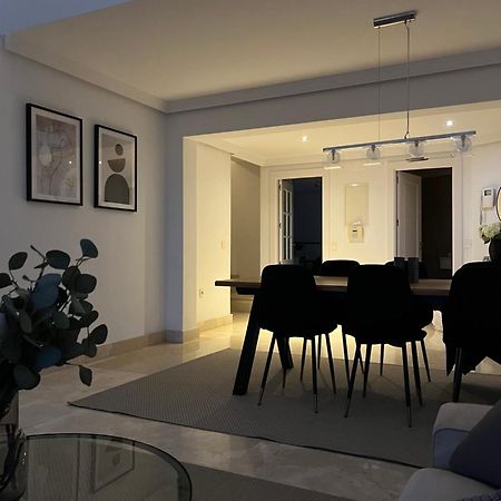 Apartamento Penthouse With Sea Views In Marbella Exterior foto