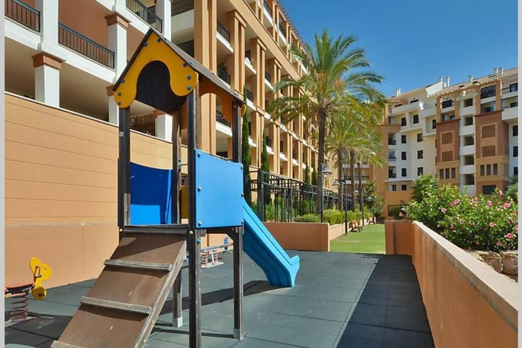 Apartamento Penthouse With Sea Views In Marbella Exterior foto
